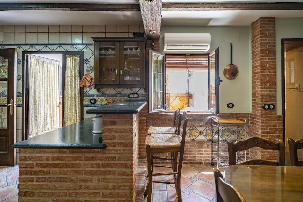 Casa Con Patio Y Terraza En Barrio Historico De La Villa, Junto Al Adarve بييغو ذي كورذوبا المظهر الخارجي الصورة